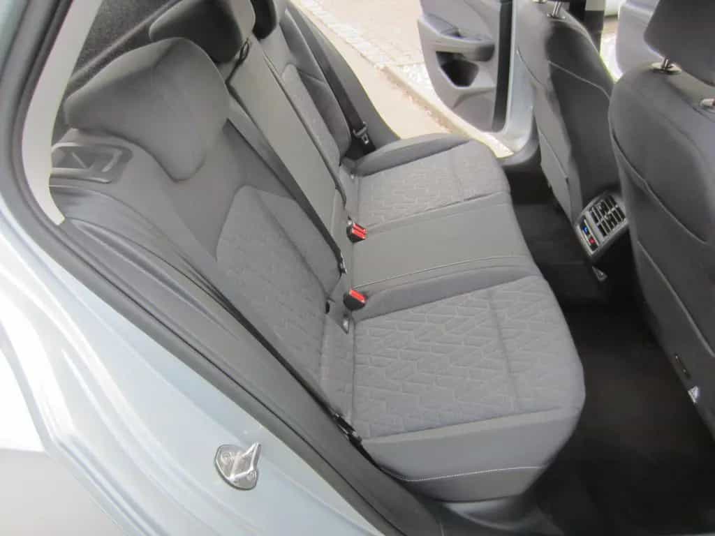 Volkswagen Golf VIII Move eTSI 09/2023-photo-6
