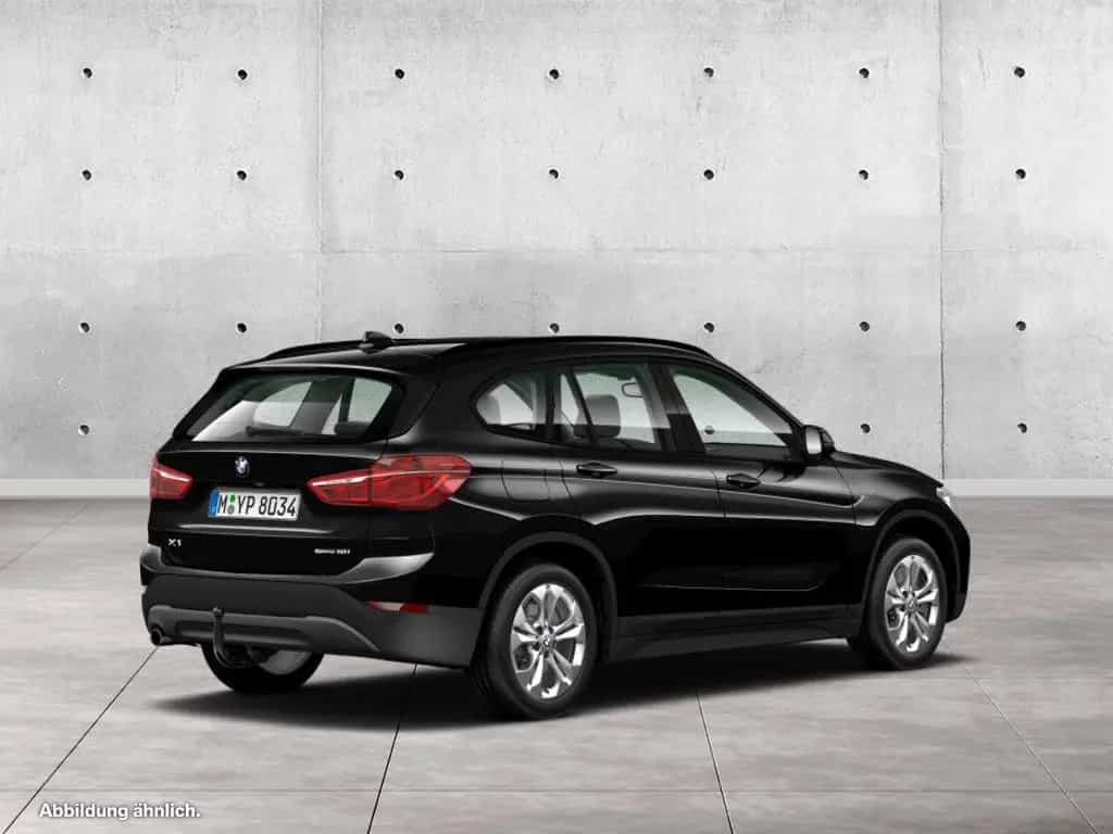 BMW X1 sDrive18i Advantage "Navi AHK LED Kamera CD 1 01/2019-photo-1