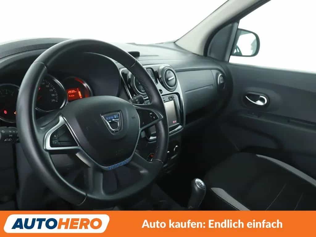 Dacia Lodgy 1.6 SCe Stepway *NAVI*TEMPO*PDC*SHZ*KLIMA* 12/2018-photo-10