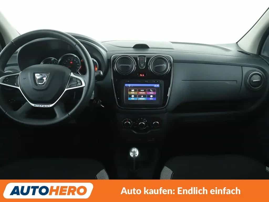 Dacia Lodgy 1.6 SCe Stepway *NAVI*TEMPO*PDC*SHZ*KLIMA* 12/2018-photo-11
