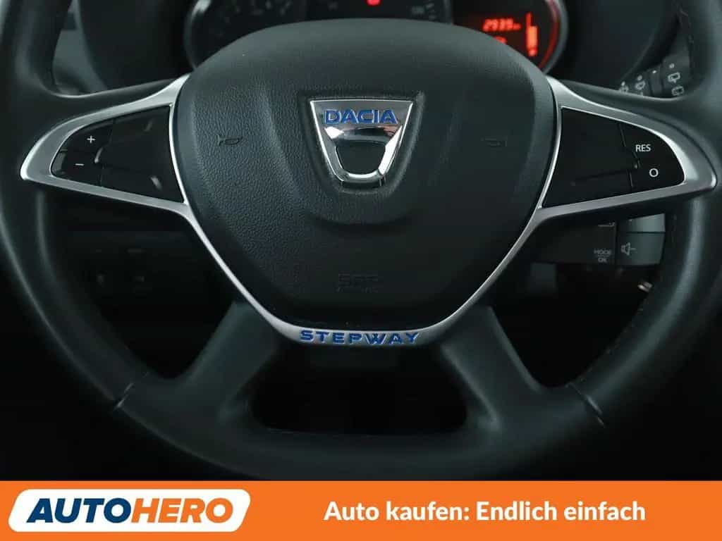 Dacia Lodgy 1.6 SCe Stepway *NAVI*TEMPO*PDC*SHZ*KLIMA* 12/2018-photo-18