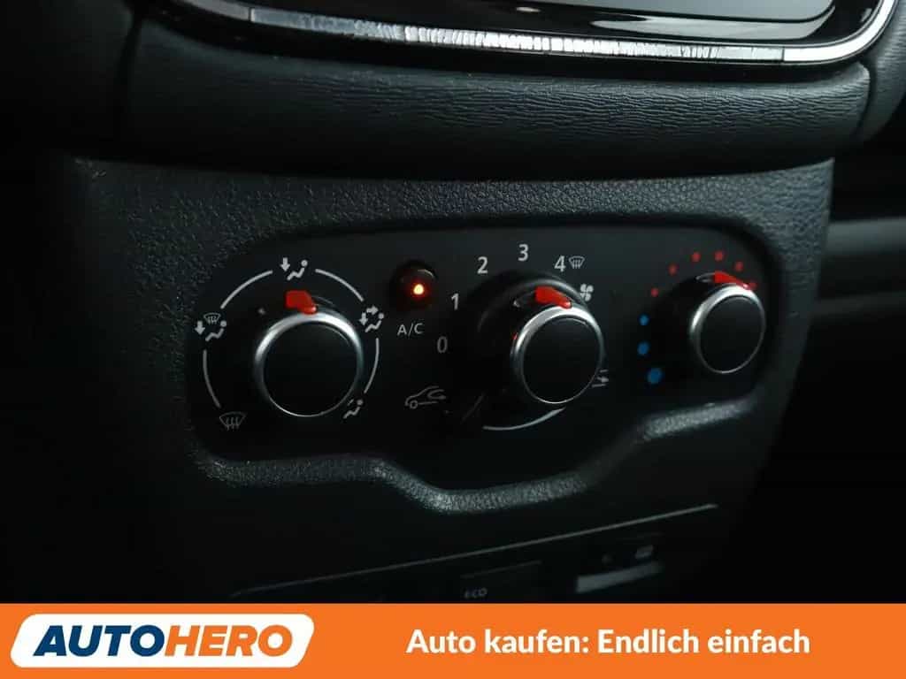 Dacia Lodgy 1.6 SCe Stepway *NAVI*TEMPO*PDC*SHZ*KLIMA* 12/2018-photo-23