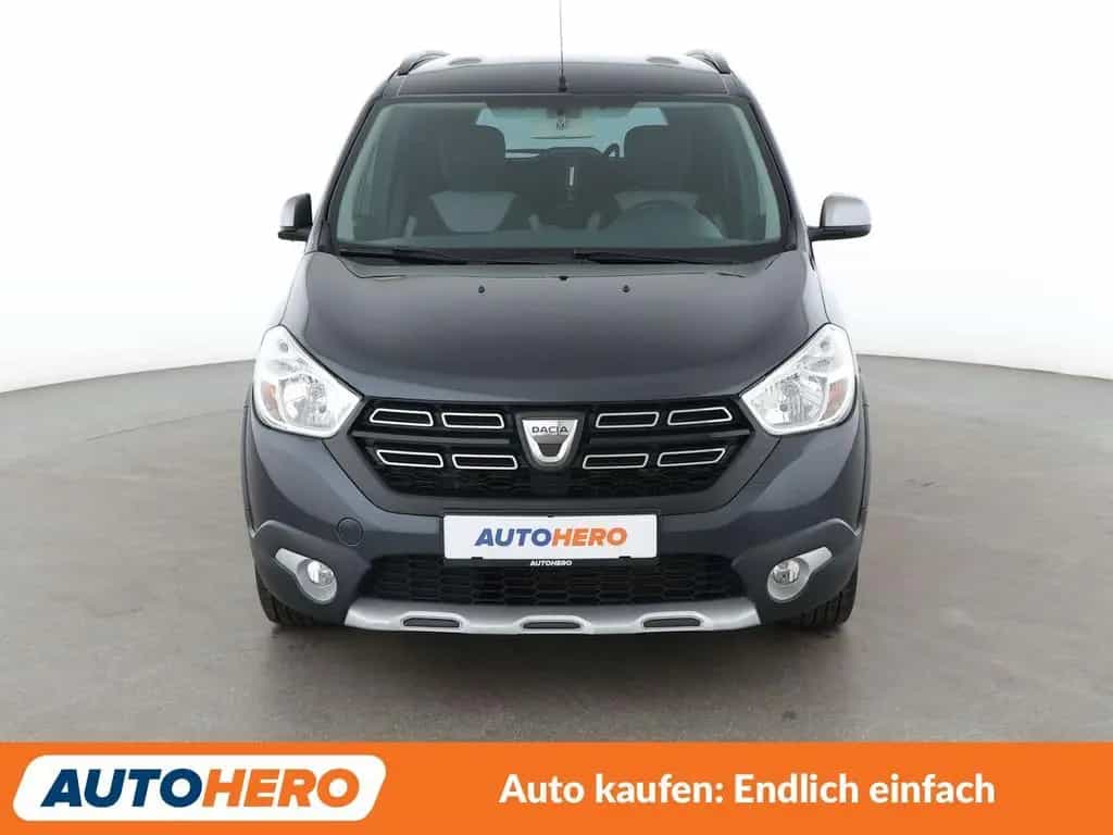 Dacia Lodgy 1.6 SCe Stepway *NAVI*TEMPO*PDC*SHZ*KLIMA* 12/2018-photo-8