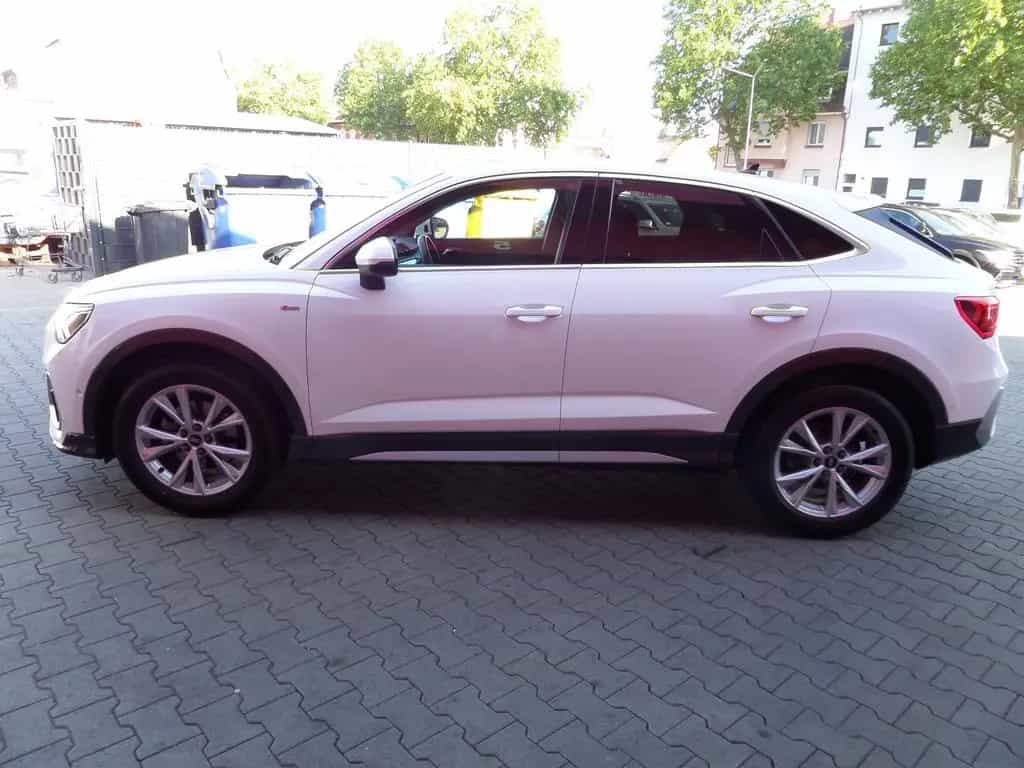 Audi Q3 Sportback 35 TFSI S line AUTOMATIK-NAVI 02/2021-photo-4
