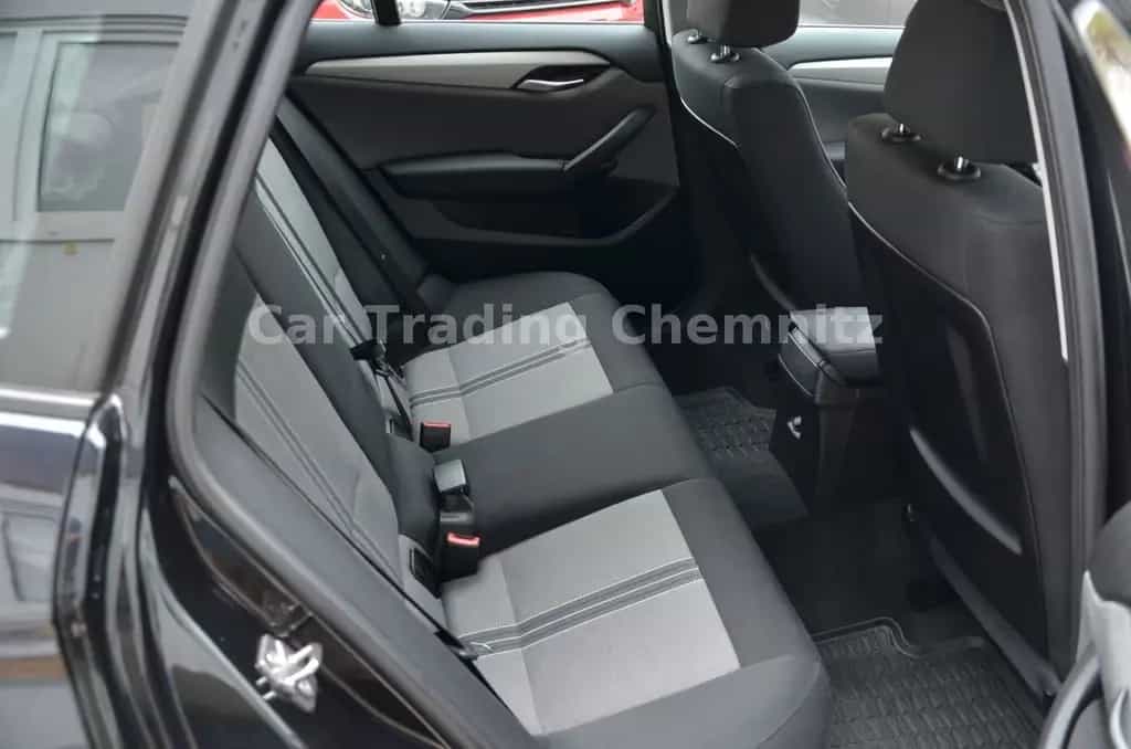 BMW X1 18 i sDrive Klimaautomatik Bi-Xenon 1.Hand 04/2010-photo-12