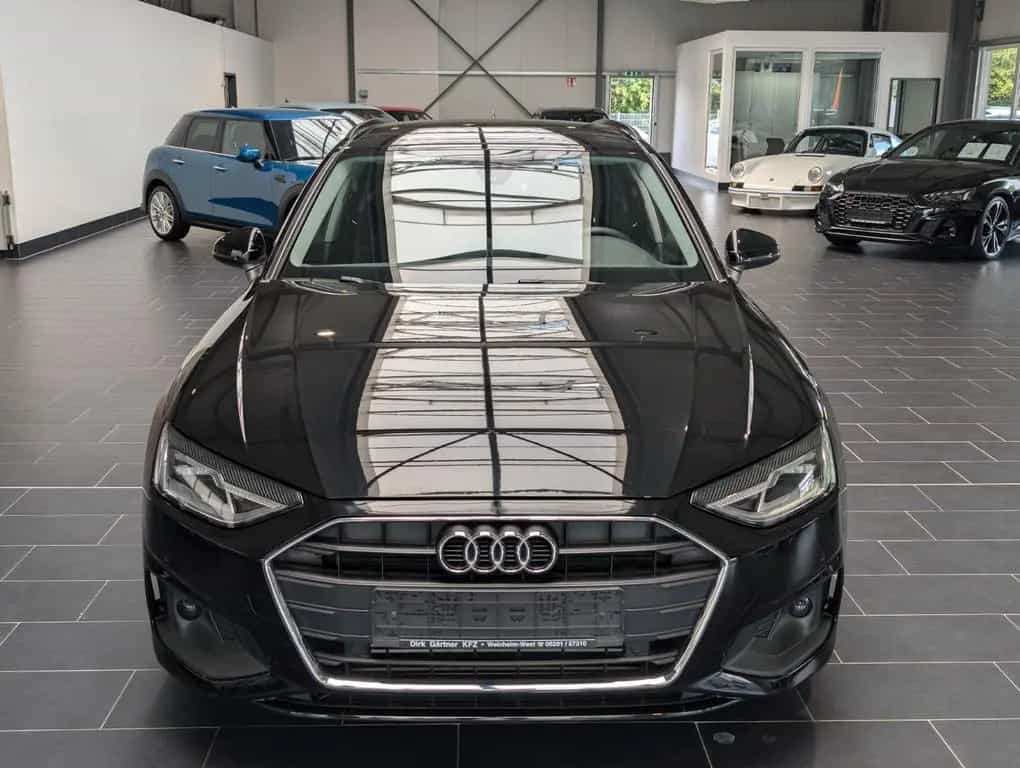 Audi A4 Avant 35 TFSI S tronic 1.Hand 10/2022-photo-2