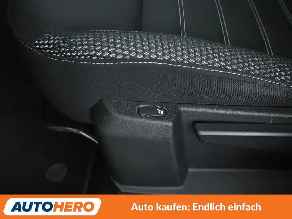 Dacia Duster 1.6 SCe Prestige *NAVI*CAM*TEMPO*SHZ*ALU* 12/2019-photo-29