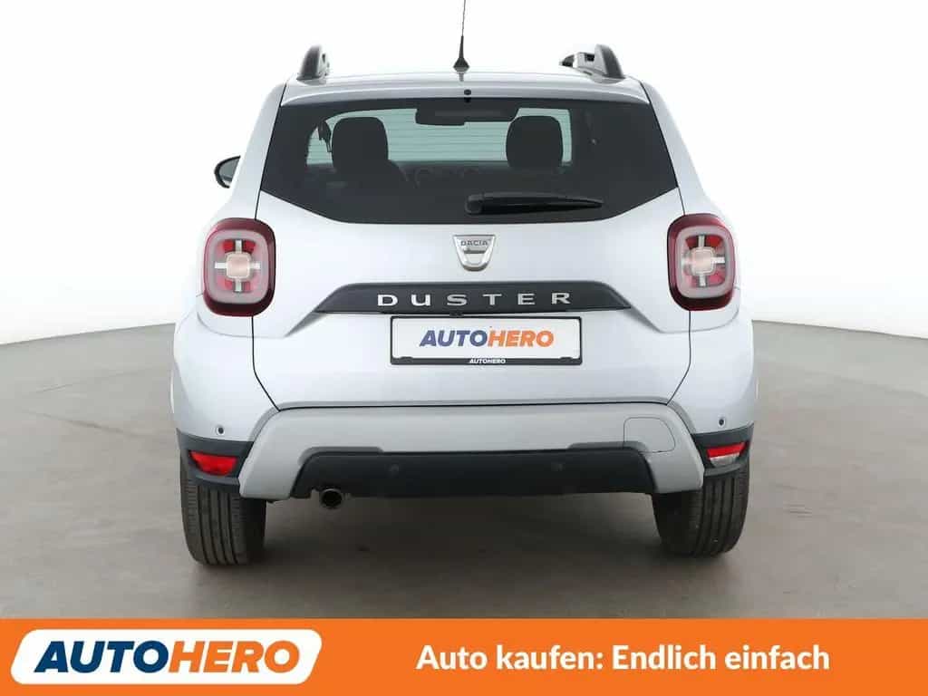 Dacia Duster 1.6 SCe Prestige *NAVI*CAM*TEMPO*SHZ*ALU* 12/2019-photo-4