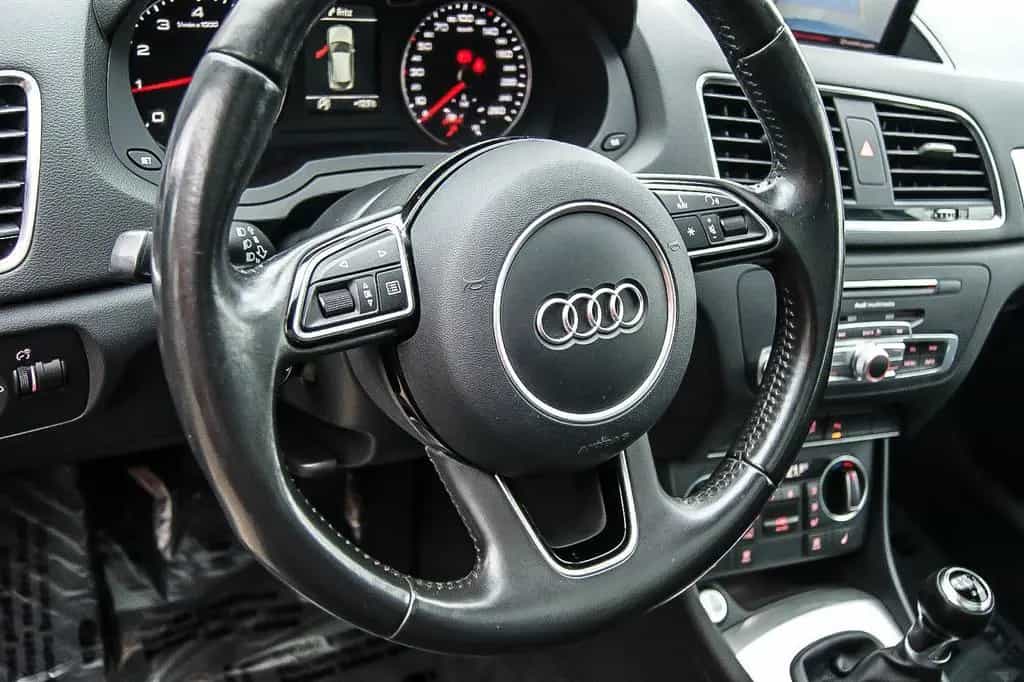 Audi Q3 14 TFSI S-LINE PANORAMA LED KAMERA MMI 1.HAND 05/2016-photo-9