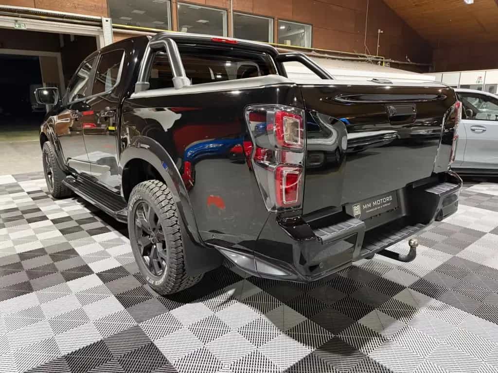 Isuzu D-Max Double Cab 4WD V-CROSS *Automatik*Leder* 05/2023-photo-2