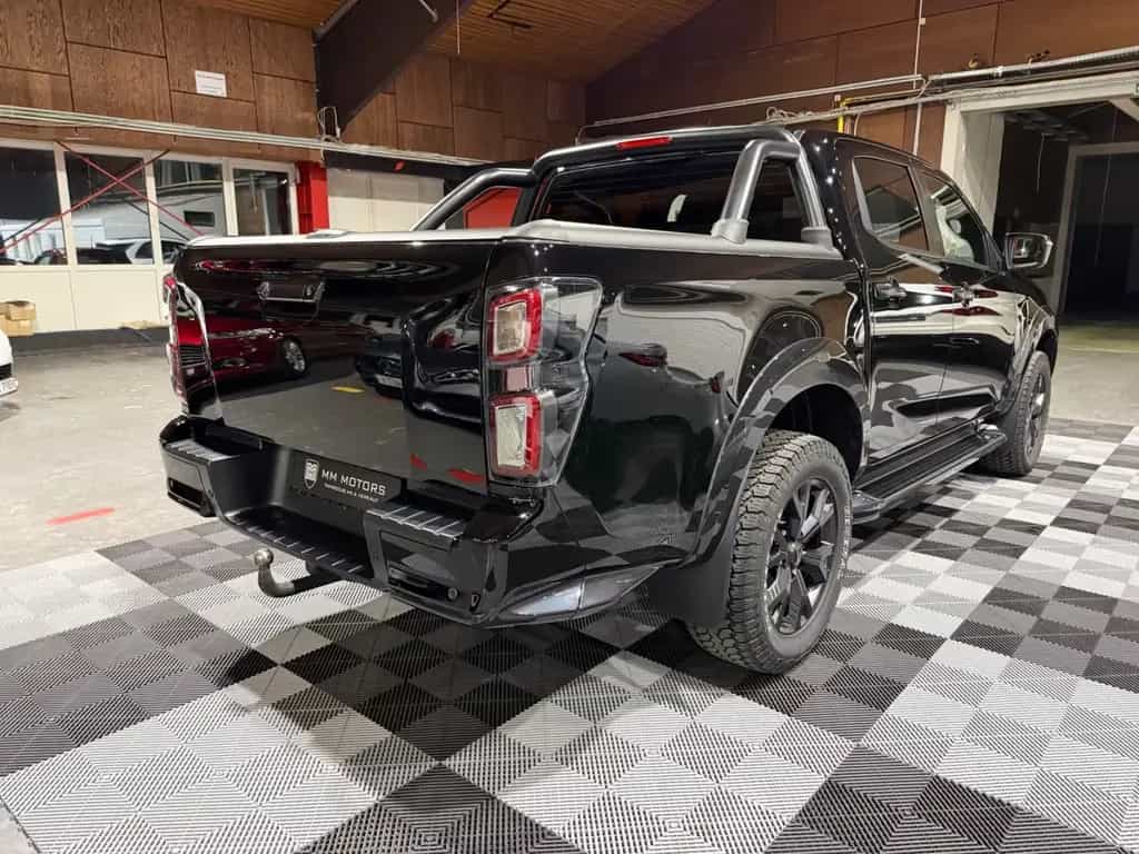 Isuzu D-Max Double Cab 4WD V-CROSS *Automatik*Leder* 05/2023-photo-4