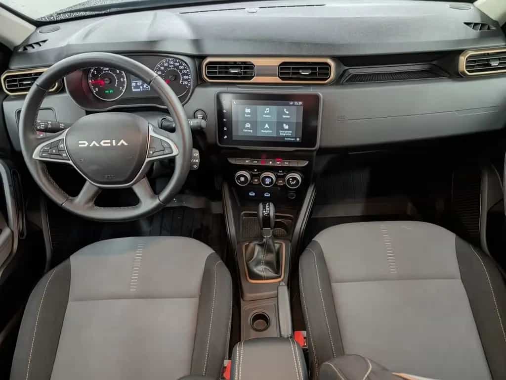 Dacia Duster 1.3 TCe 150 EDC Extreme AHK Allwetter 12/2023-photo-14