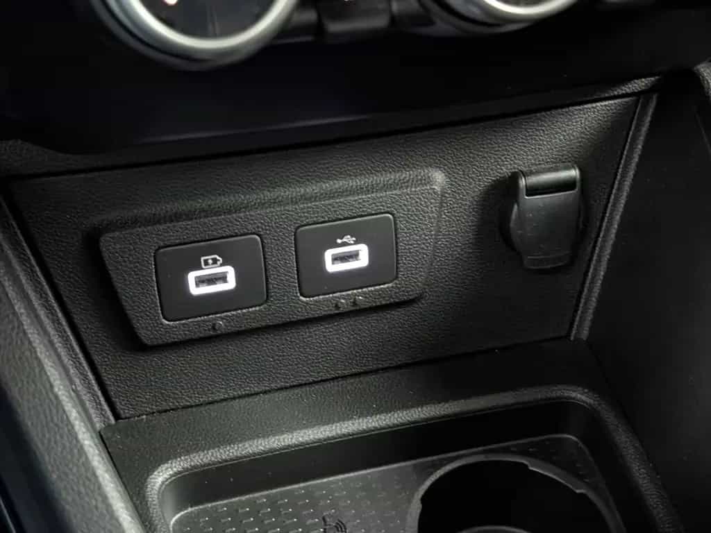 Dacia Duster 1.3 TCe 150 EDC Extreme AHK Allwetter 12/2023-photo-19