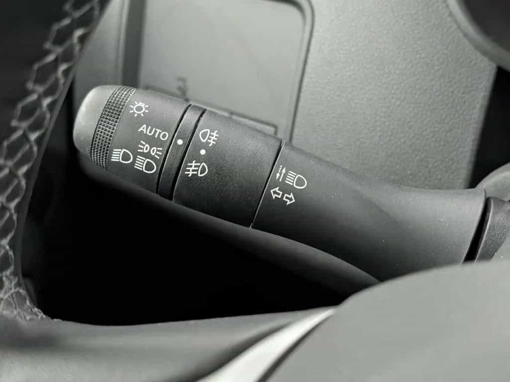 Dacia Duster 1.3 TCe 150 EDC Extreme AHK Allwetter 12/2023-photo-30