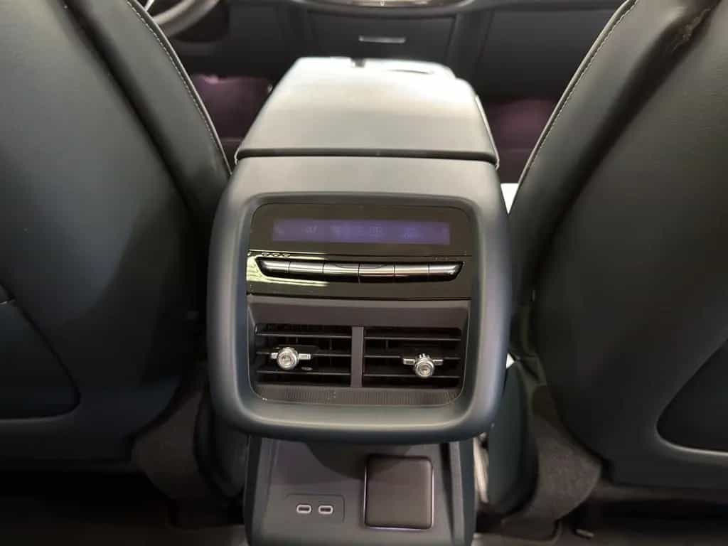 Cadillac Other Lyriq Sport AWD 21"Leder AKG-Sound Pano VOLL 01/2025-photo-24