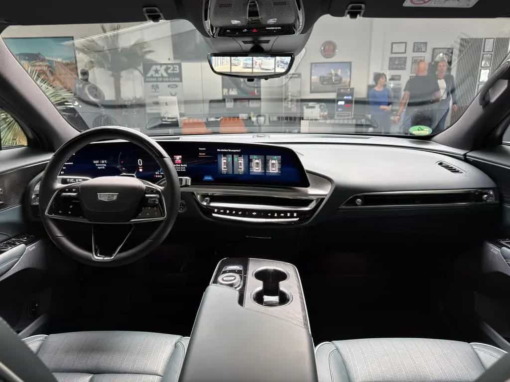 Cadillac Other Lyriq Sport AWD 21"Leder AKG-Sound Pano VOLL 01/2025-photo-29