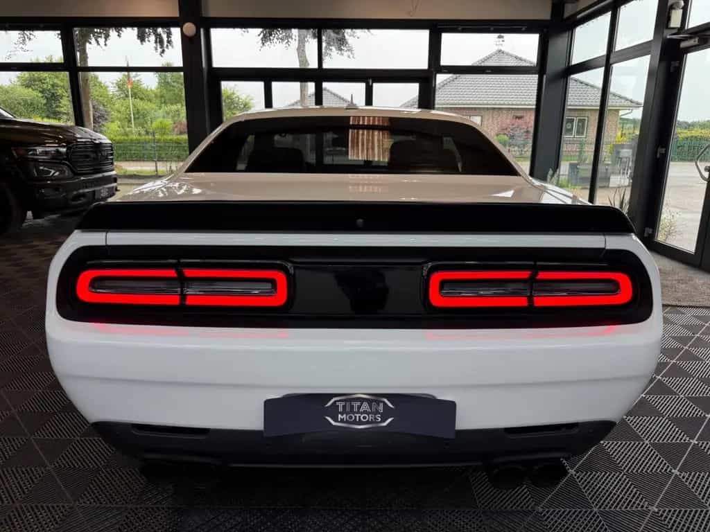 Dodge Challenger SRT Hellcat Red-Eye WideBody 06/2019-photo-11