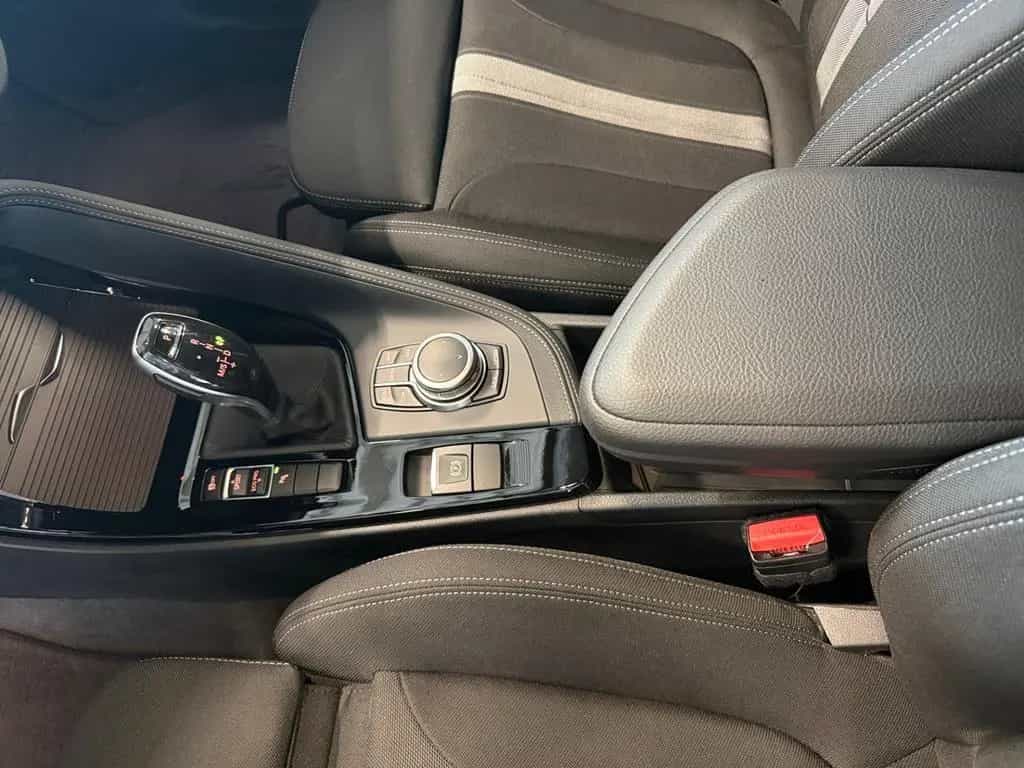 BMW X1 sDrive18i Aut Sport Line Navi+PDC+SHZ+LED+ 06/2019-photo-22