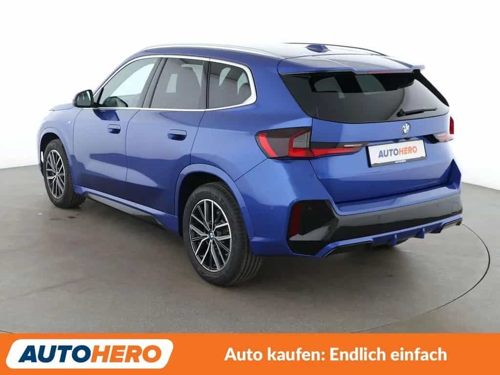 BMW X1 sDrive 20i M Sport Aut.*NAVI*TEMPO*LED*CAM*SH 03/2024-photo-3