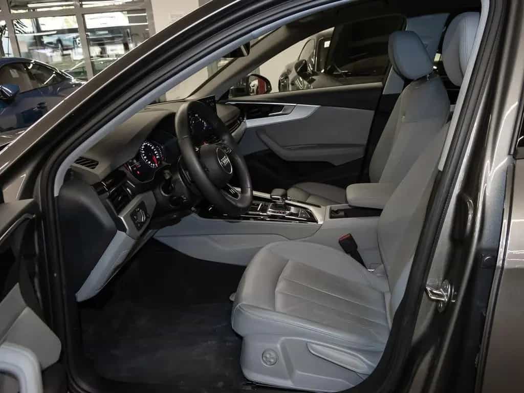 Audi A4 Limousine 35 TFSI Matrix Leder connect PDC+ 06/2022-photo-17