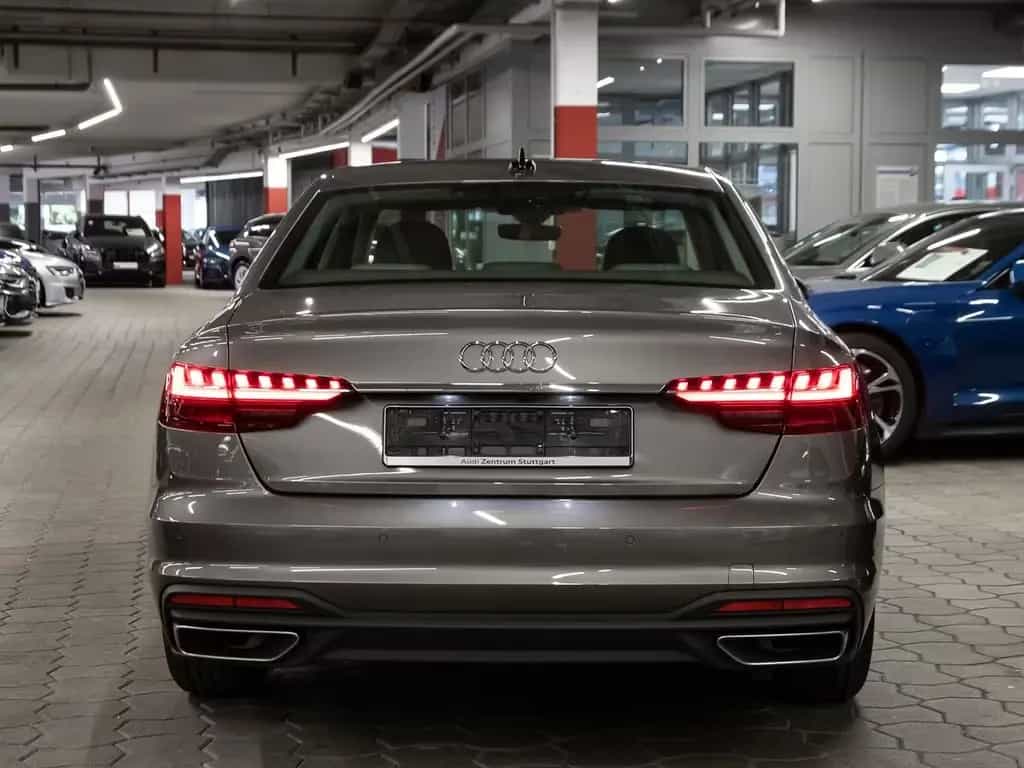 Audi A4 Limousine 35 TFSI Matrix Leder connect PDC+ 06/2022-photo-6
