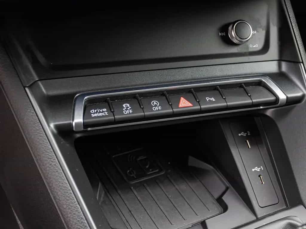 Audi Q3 Sportback S line 35TFSI Navi LED CarPlay GRA 03/2023-photo-13