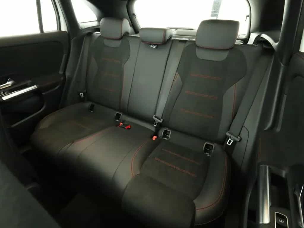 Mercedes-Benz GLA 200 *AMG*LED*PDC*Kam*Panorama*Night*Keyless* 04/2021-photo-17