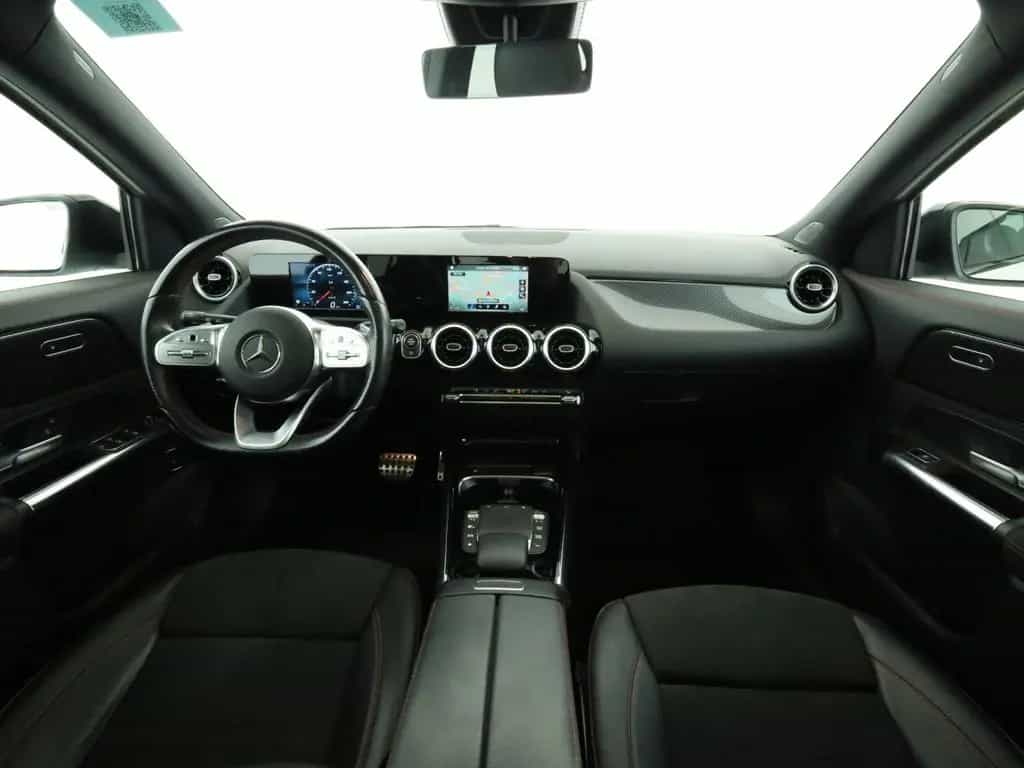 Mercedes-Benz GLA 200 *AMG*LED*PDC*Kam*Panorama*Night*Keyless* 04/2021-photo-18