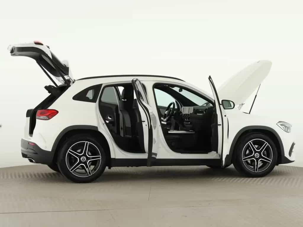 Mercedes-Benz GLA 200 *AMG*LED*PDC*Kam*Panorama*Night*Keyless* 04/2021-photo-7