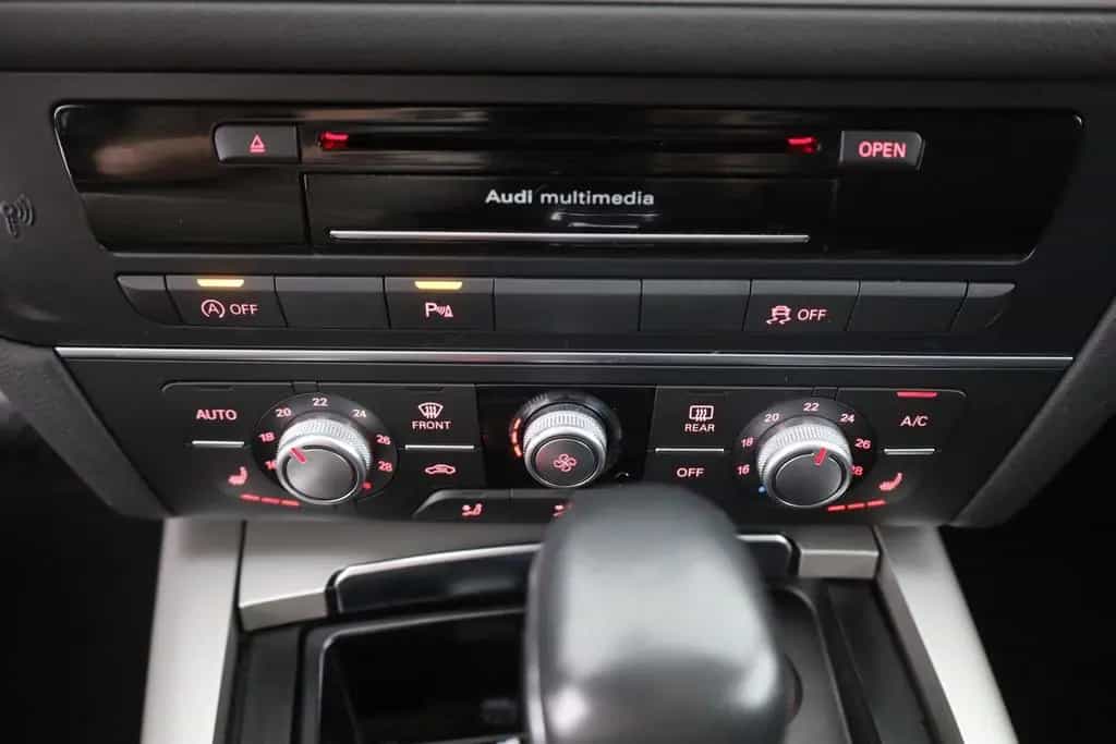 Audi A6 Avant 1.8 TFSI ultra Bi-Xenon Navi Tempomat 06/2018-photo-11