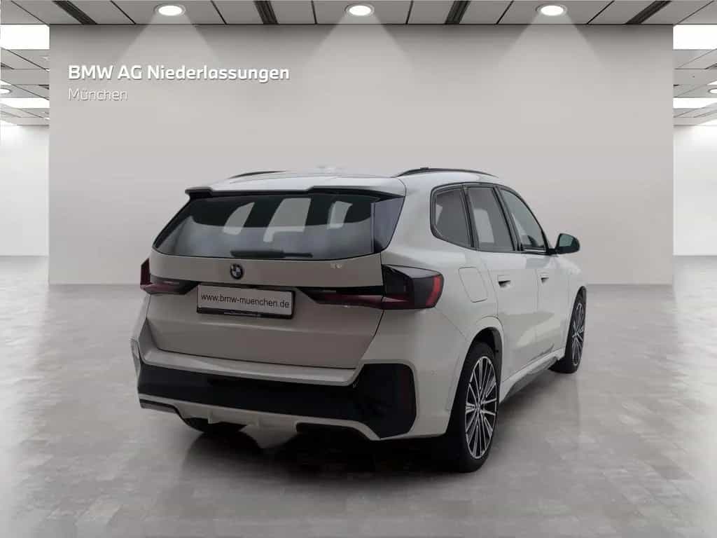 BMW X1 xDrive23i M Sport AHK Driv.Assist.Prof LED 06/2023-photo-3