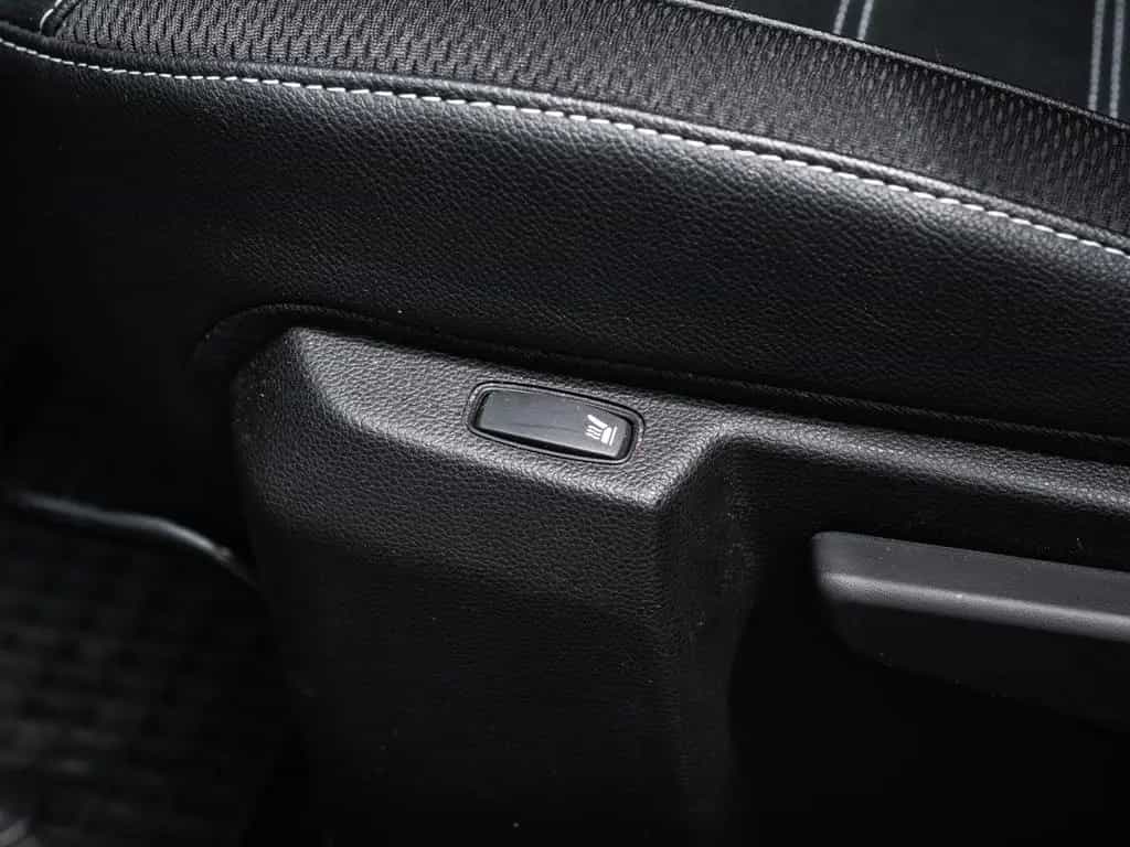 Dacia Duster II Prestige Automatik Leder 11/2022-photo-30