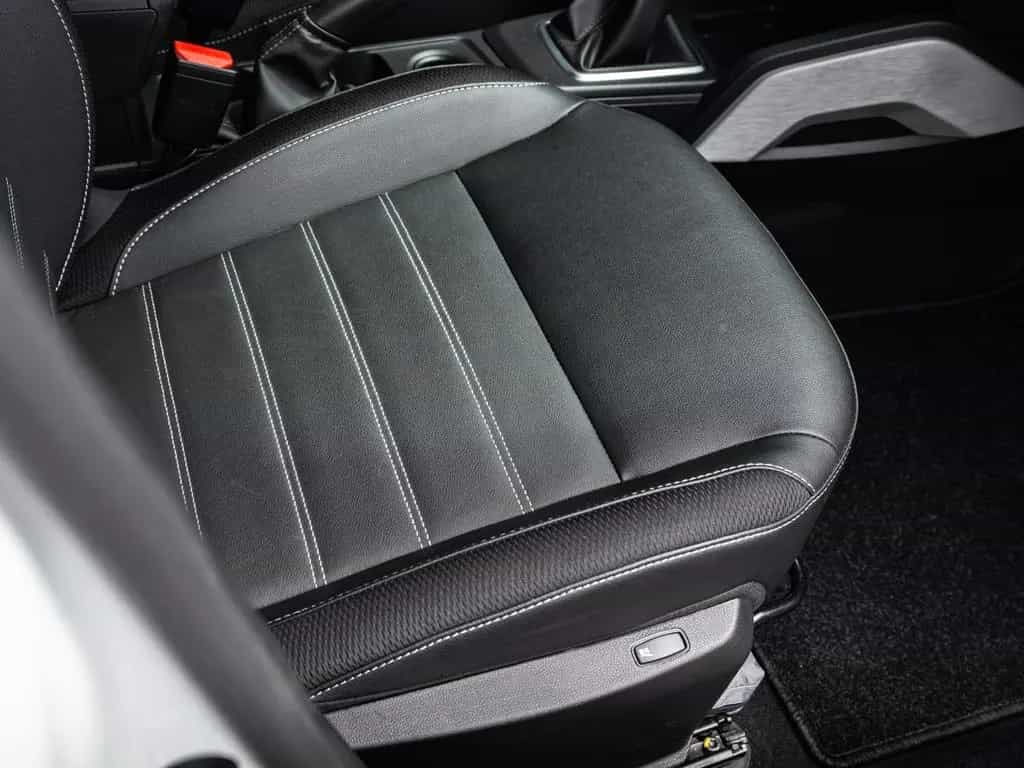 Dacia Duster II Prestige Automatik Leder 11/2022-photo-31