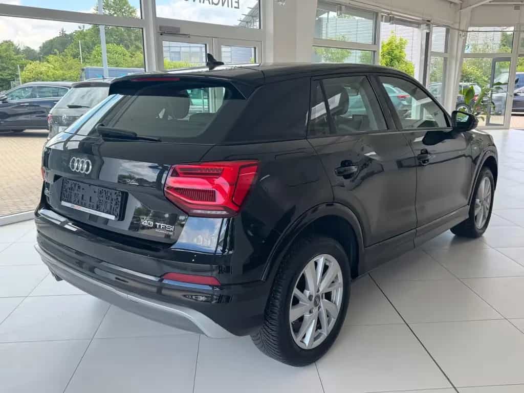 Audi Q2 40 TFSI quattro sport/S-Line/Automatik/Tüv 10/2019-photo-3