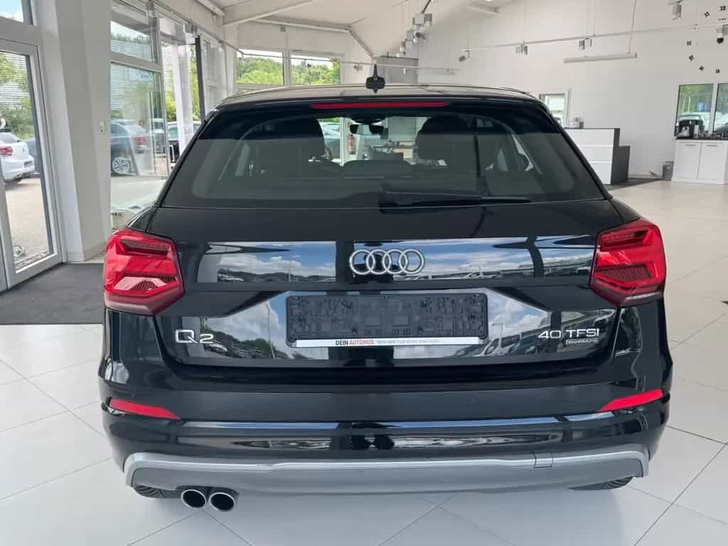 Audi Q2 40 TFSI quattro sport/S-Line/Automatik/Tüv 10/2019-photo-4