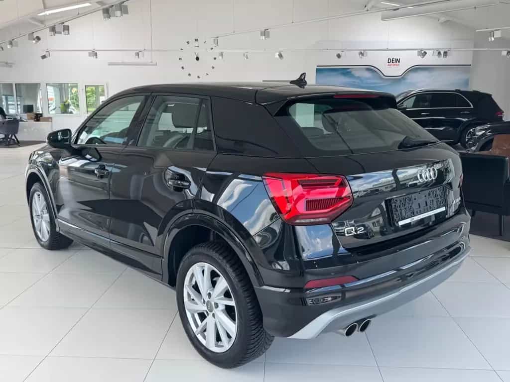 Audi Q2 40 TFSI quattro sport/S-Line/Automatik/Tüv 10/2019-photo-5