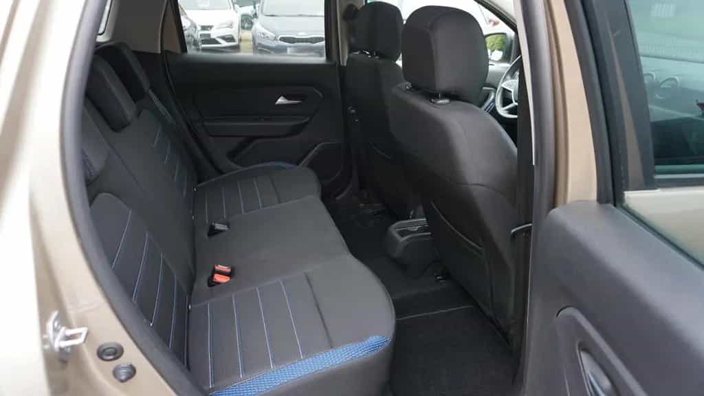 Dacia Duster II Celebration*AHK*360° Kamera*Kessy*SHZ* 12/2020-photo-10