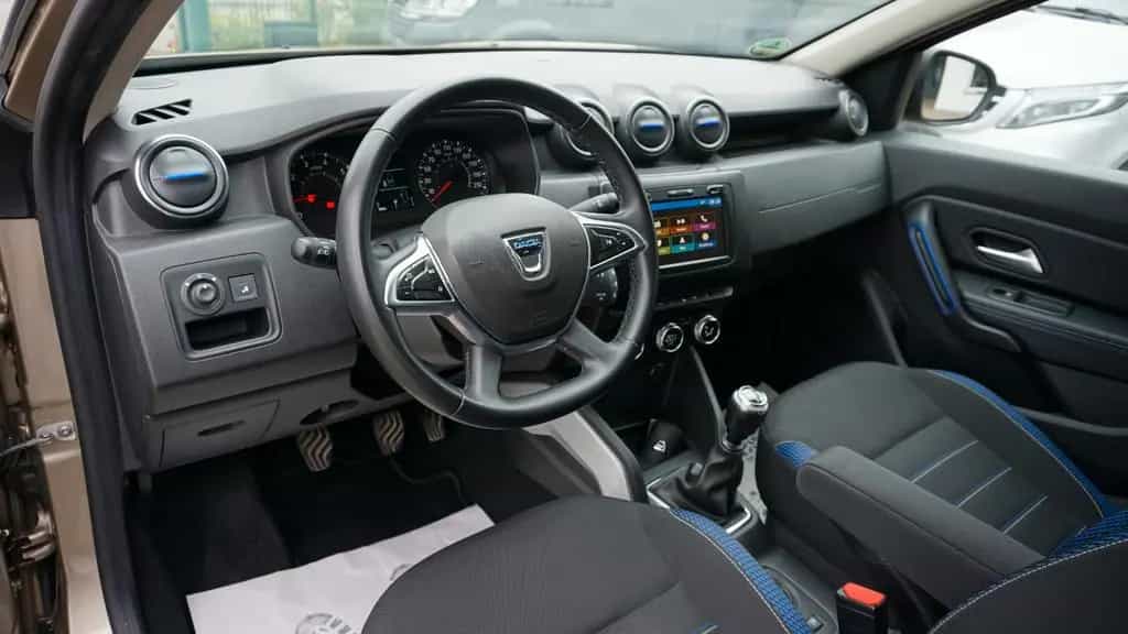 Dacia Duster II Celebration*AHK*360° Kamera*Kessy*SHZ* 12/2020-photo-14