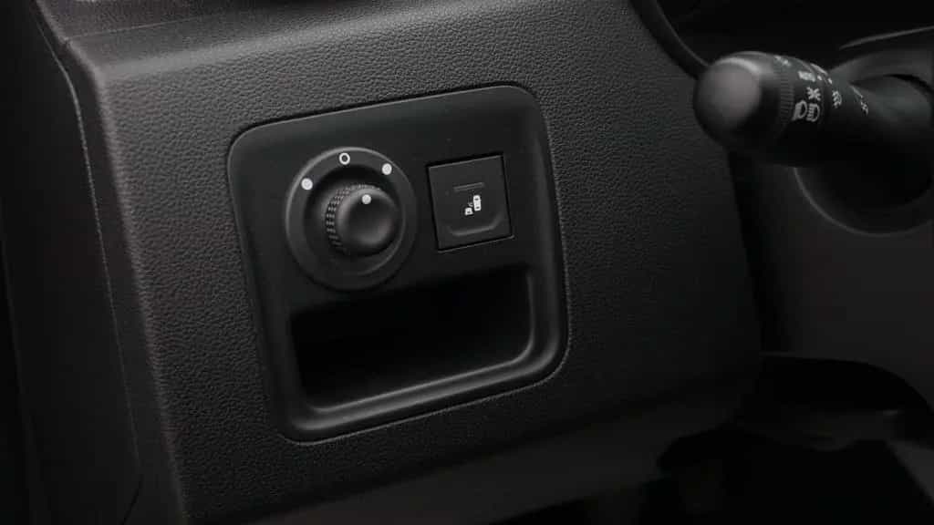 Dacia Duster II Celebration*AHK*360° Kamera*Kessy*SHZ* 12/2020-photo-16