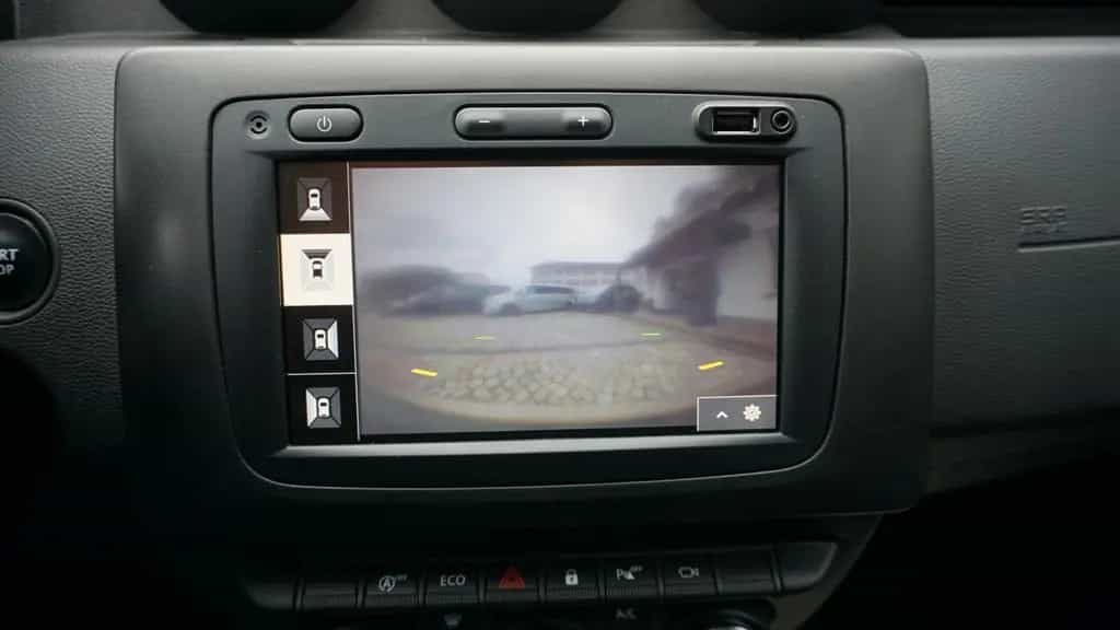 Dacia Duster II Celebration*AHK*360° Kamera*Kessy*SHZ* 12/2020-photo-19