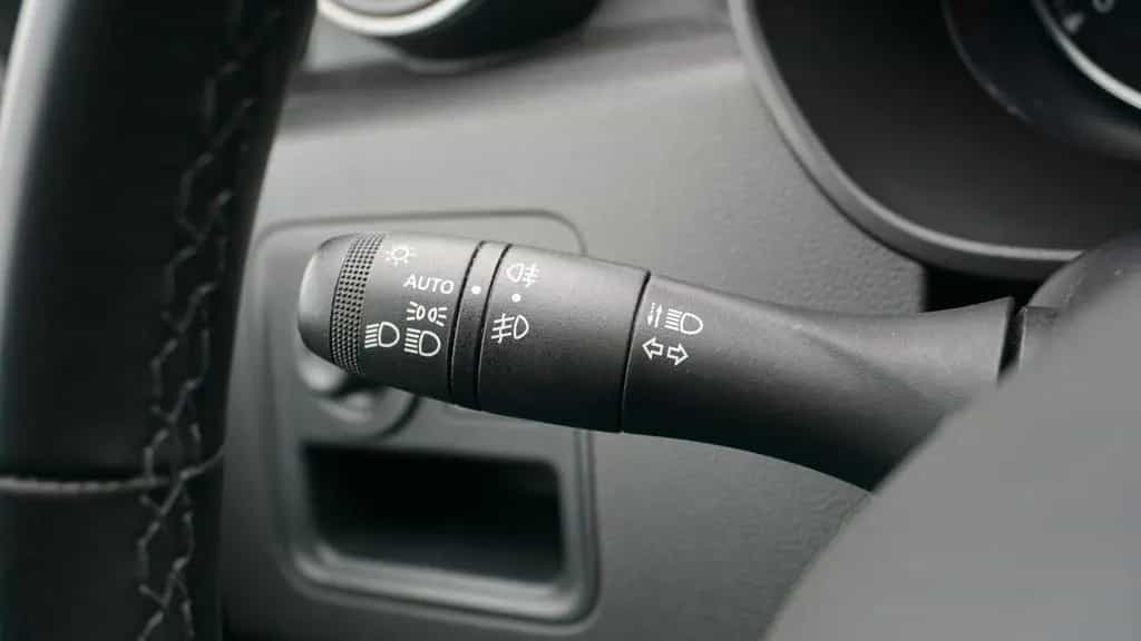 Dacia Duster II Celebration*AHK*360° Kamera*Kessy*SHZ* 12/2020-photo-25