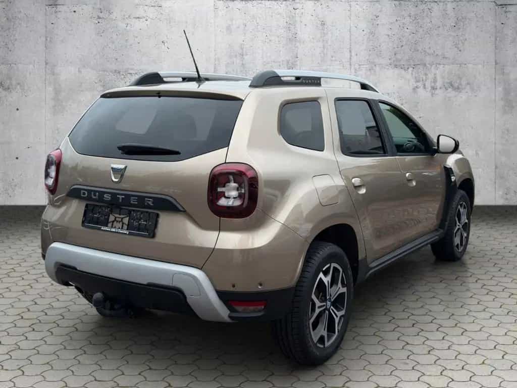 Dacia Duster II Celebration*AHK*360° Kamera*Kessy*SHZ* 12/2020-photo-6