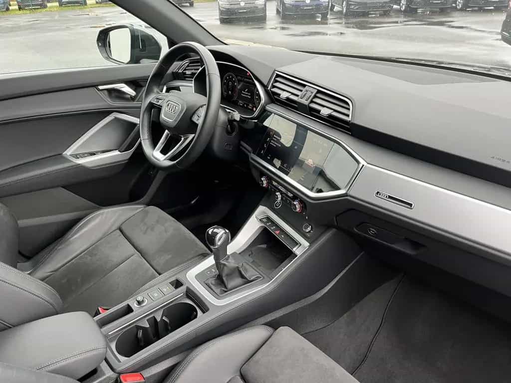 Audi Q3 35 1.5 TFSI S tronic S line 194€ m.20% Anz. N 03/2023-photo-13