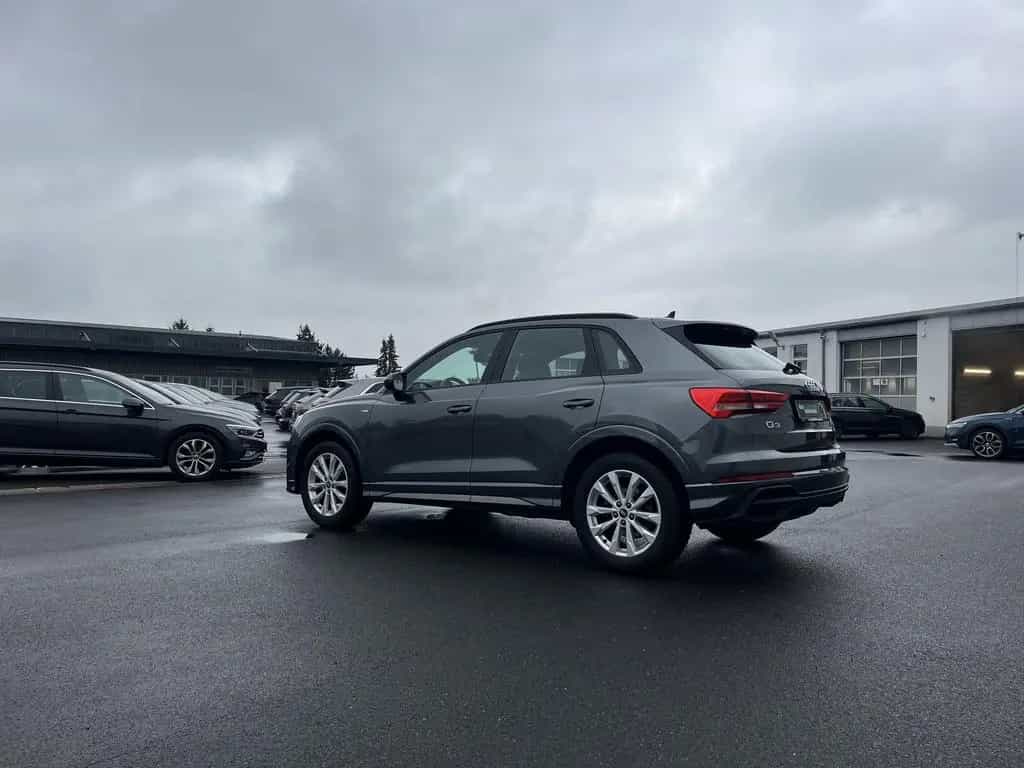 Audi Q3 35 1.5 TFSI S tronic S line 194€ m.20% Anz. N 03/2023-photo-9