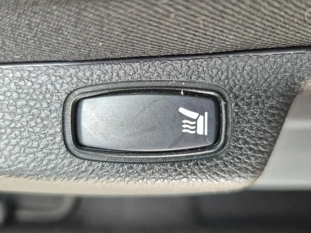 Dacia Duster Prestige 1.6 SCe+NAVI+PDC+RFK+SHZ+Metalli 07/2019-photo-18