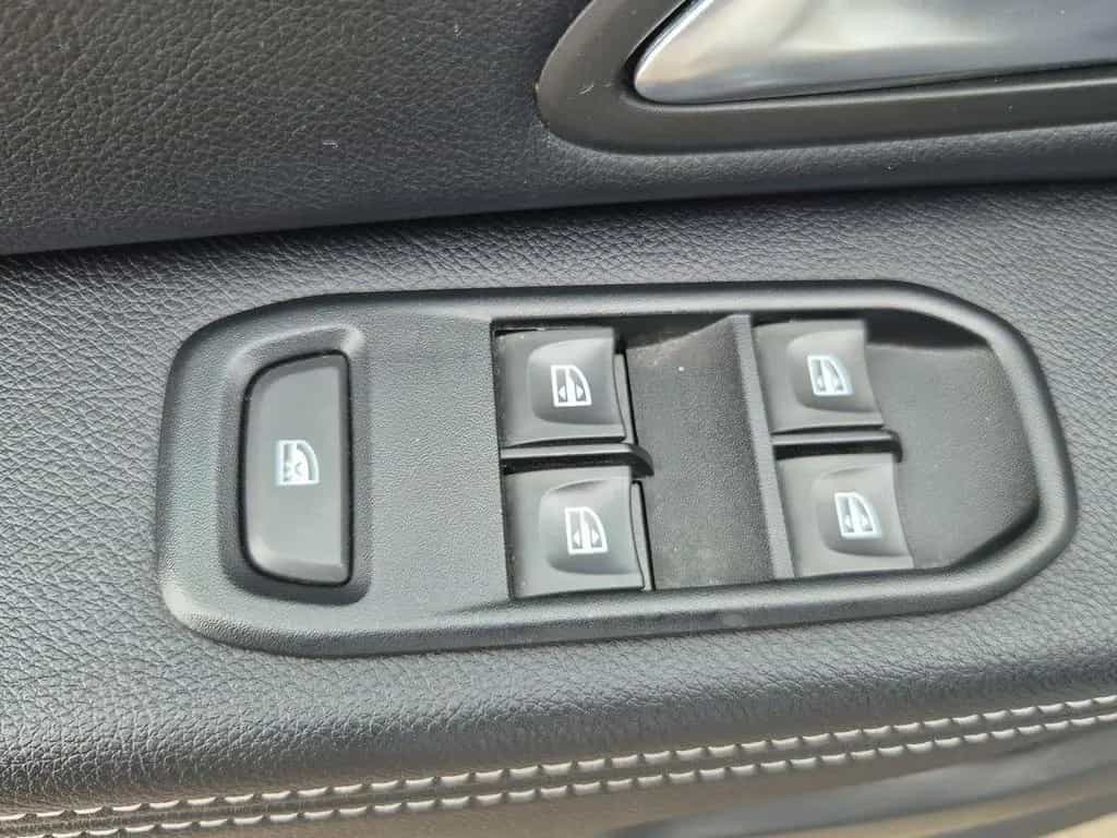 Dacia Duster Prestige 1.6 SCe+NAVI+PDC+RFK+SHZ+Metalli 07/2019-photo-19