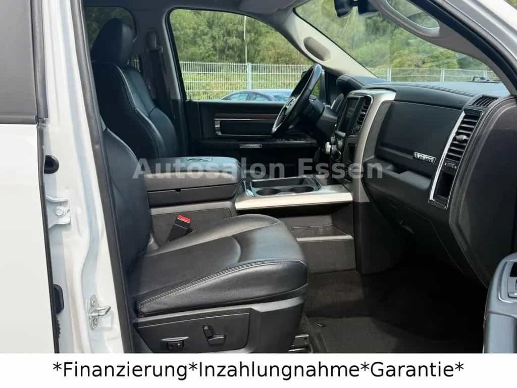 Dodge RAM 1500 5.7 V8 4x4 Laramie*Deutsch*1 Hand*LPG 05/2018-photo-28