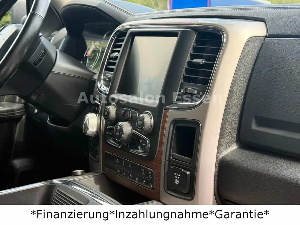 Dodge RAM 1500 5.7 V8 4x4 Laramie*Deutsch*1 Hand*LPG 05/2018-photo-30
