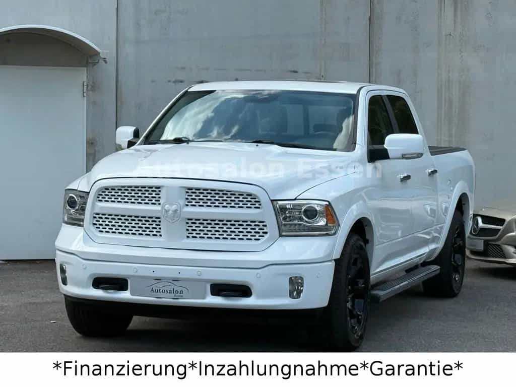 Dodge RAM 1500 5.7 V8 4x4 Laramie*Deutsch*1 Hand*LPG 05/2018-photo-4