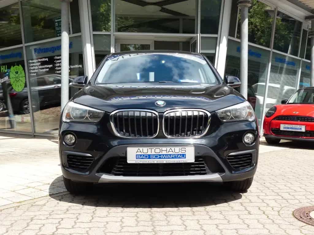 BMW X1 sDrive18i Advantage Aut., Leder, Navi, 18" LM 02/2016-photo-3